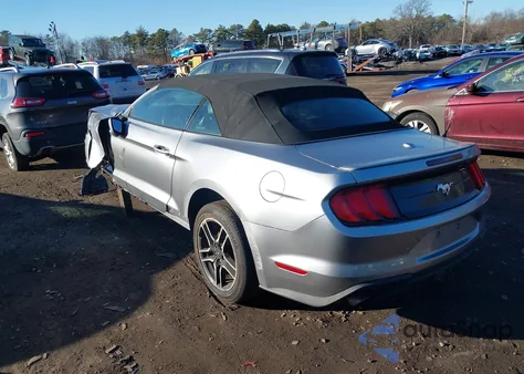 2022 Ford Mustang Ecoboost Premium z USA, uszkodzony, nr VIN 1FATP8UHXN5124364